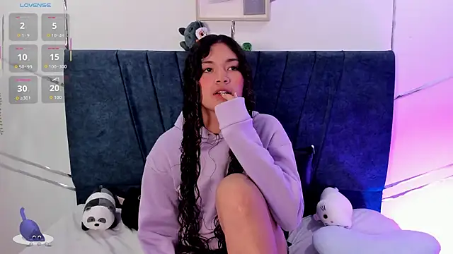 Camilla Miller01 online show from 11.08.25