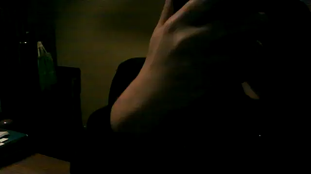 Snapshot of ynroh_87 chatting on 02.11.26 ynroh 87 online show from 02.11.26