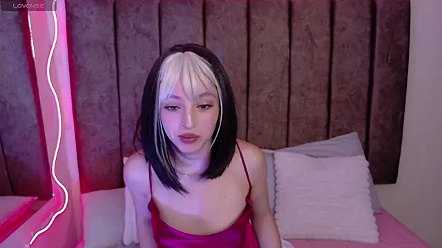 Megan  cole1 online show from 09.23.25