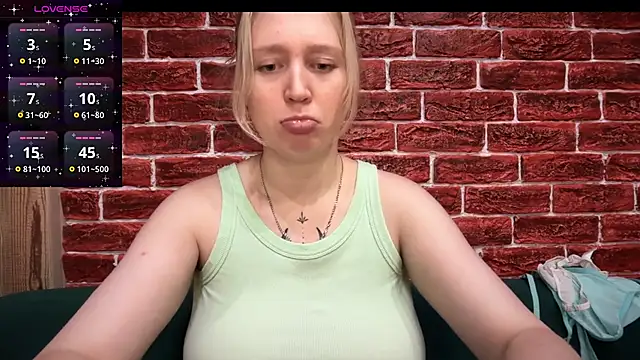 CitrusBlissss online show from 11.05.25