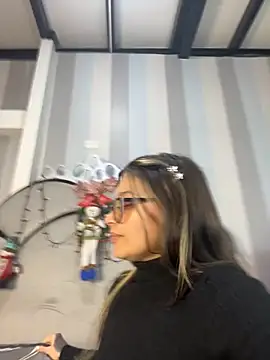 KoraSweett online show from 11.27.25