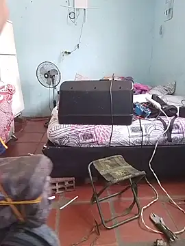 miroqui143 online show from 10.15.25