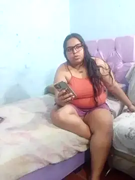 miroqui143 online show from 02.17.26