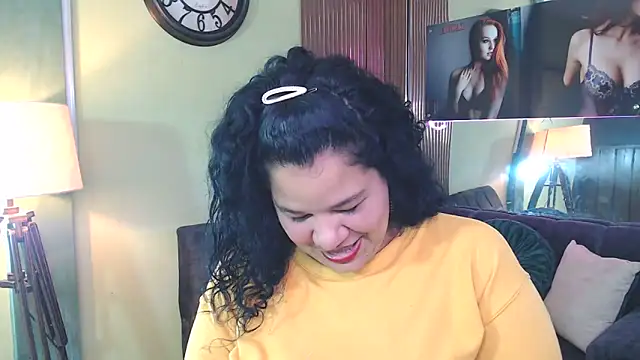 Snapshot of May_fk chatting on 09.17.25 May fk online show from 09.17.25