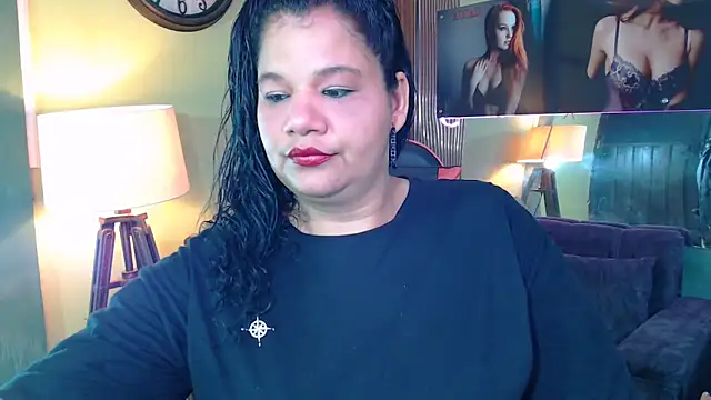 Snapshot of May_fk chatting on 09.23.25 May fk online show from 09.23.25