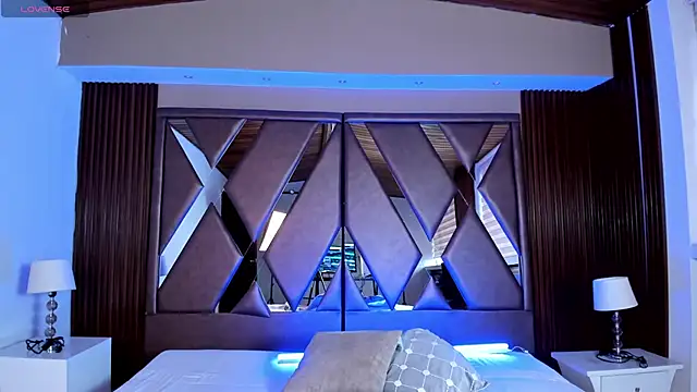 AidaJones online show from 04.13.26