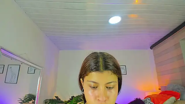 LusyKitty online show from 10.16.25