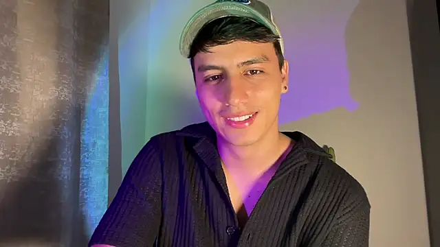 Snapshot of ErosVale chatting on 07.19.26 ErosVale online show from 07.19.26
