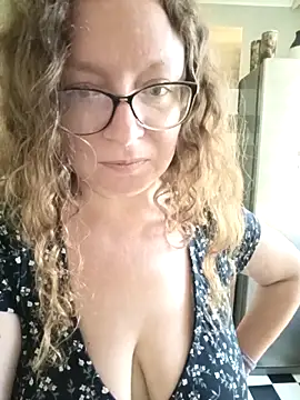 PerpetuaAnastagi online show from 09.21.25