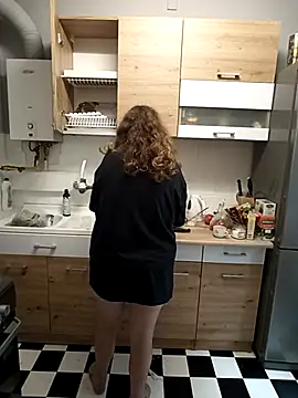 PerpetuaAnastagi online show from 09.22.25