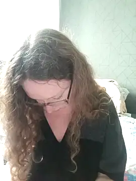 PerpetuaAnastagi online show from 10.16.25