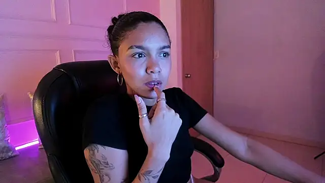 aitana kahlo online show from 02.02.26