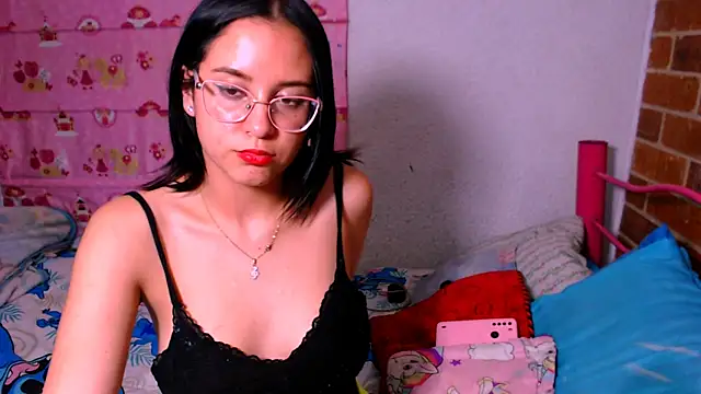 danaiisabella online show from 10.16.25