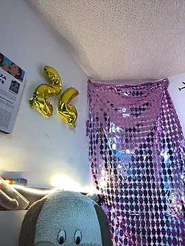 Nicol V online show from 01.11.26