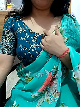 Snapshot of roshni_agrawal0 chatting on 11.06.25 roshni agrawal0 online show from 11.06.25