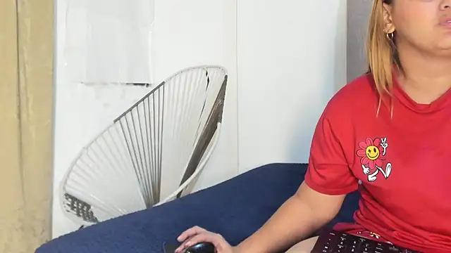 Lady miss    online show from 11.24.25