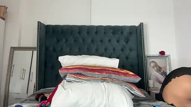 Snapshot of TangyYummyAss chatting on 02.27.25 TangyYummyAss online show from 02.27.25