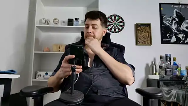 aaron nvk online show from 11.28.25