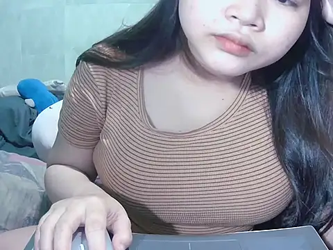 Snapshot of Lily3322 chatting on 02.11.26 Lily3322 online show from 02.11.26