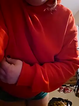 nuttiebuddy1 online show from 10.04.25