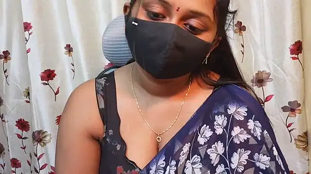 Snapshot of Pavani-Sexy chatting on 07.17.26 Pavani-Sexy online show from 07.17.26
