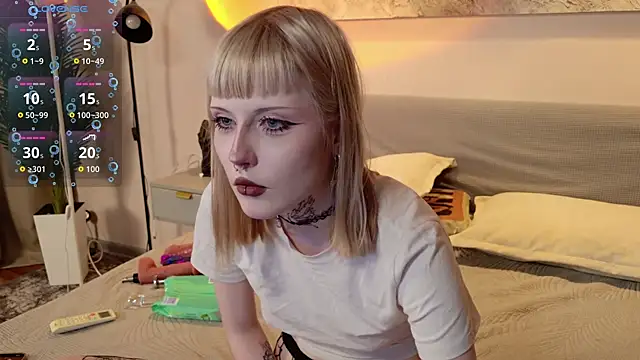 Snapshot of MilkMeSoftly chatting on 06.22.26 MilkMeSoftly online show from 06.22.26