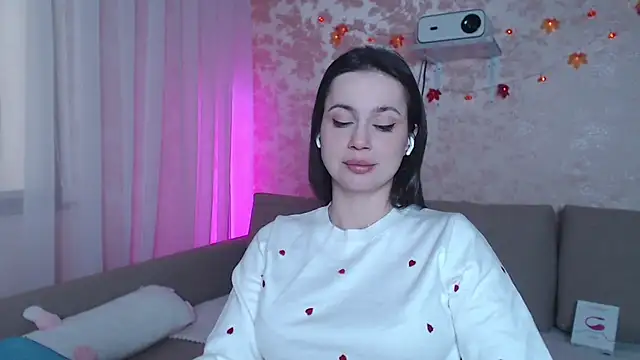 Snapshot of lustxSALLY chatting on 10.23.25 lustxSALLY online show from 10.23.25