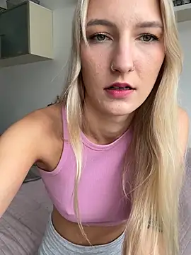 Snapshot of NattieBoo chatting on 05.16.26 NattieBoo online show from 05.16.26