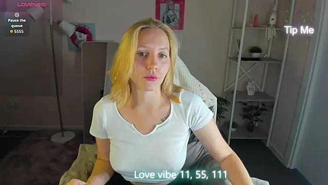 Anna Chelsea online show from 02.14.26