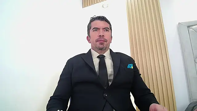 Snapshot of JuanKFit_45 chatting on 04.25.26 JuanKFit 45 online show from 04.25.26
