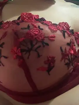 HinataArai online show from 10.28.25