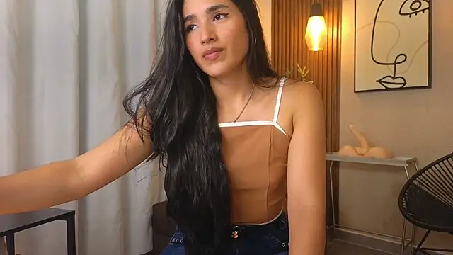 Lia Mar  online show from 10.15.25