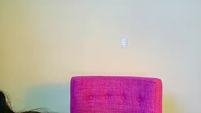 NATASHAA WINZ online show from 10.25.25