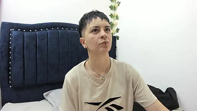  Hannah Hot online show from 11.27.25