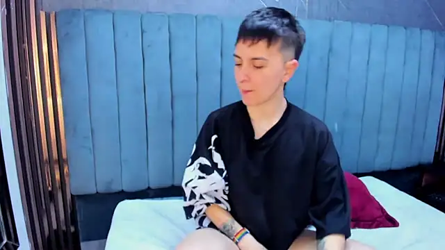  Hannah Hot online show from 02.02.26