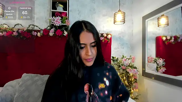 SarahEscobarr online show from 09.18.25