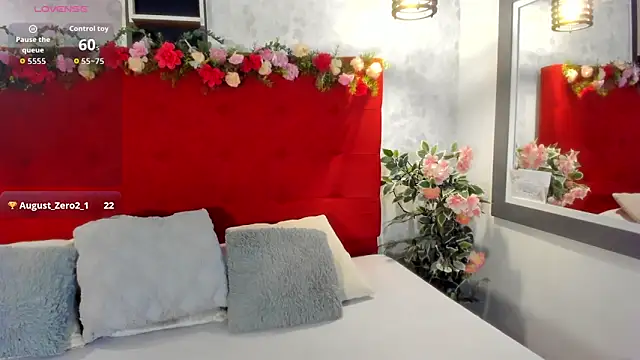 SarahEscobarr online show from 10.27.25