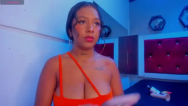 IsauraMontiel online show from 11.29.25