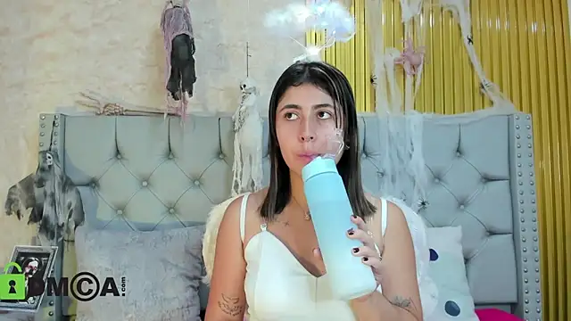 Skarlet 04 online show from 10.27.25