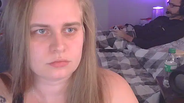 Sexyblonde12344 online show from 11.22.25