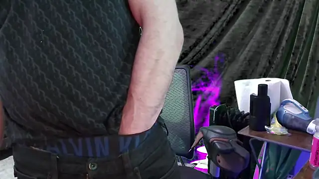 MasterDaddyCool online show from 10.14.25