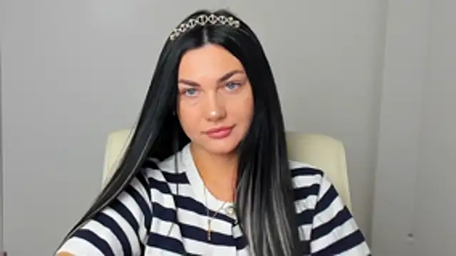 Lune Moon online show from 12.01.25