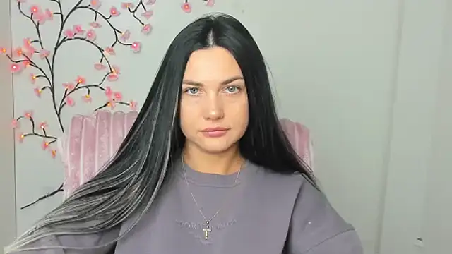 Lune Moon online show from 02.19.26