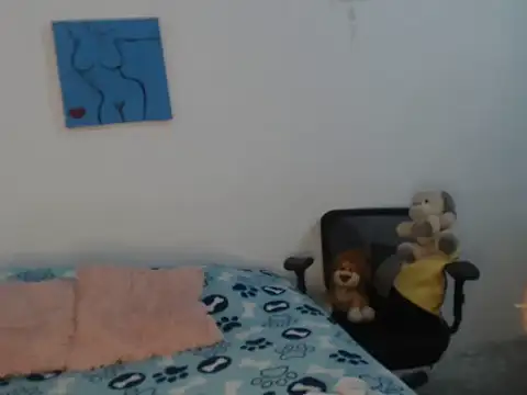 Victoria new online show from 10.02.25