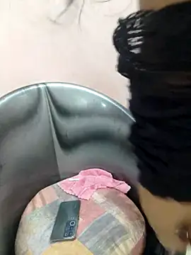Snapshot of ammu_tlugu chatting on 09.15.25 ammu tlugu online show from 09.15.25