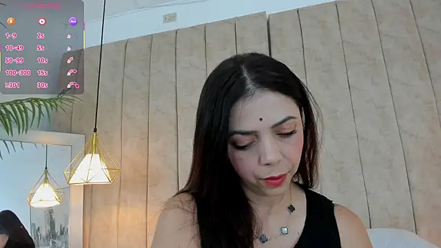 Snapshot of Anantaa_ chatting on 10.06.25 Anantaa  online show from 10.06.25