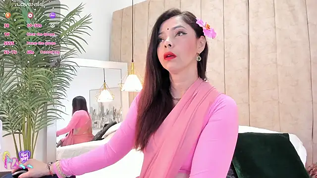 Snapshot of Anantaa_ chatting on 03.28.26 Anantaa online show from 03.28.26