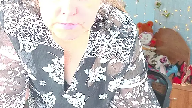 Audrey Aura online show from 09.17.25