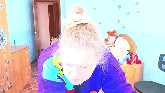 Audrey Aura online show from 09.28.25