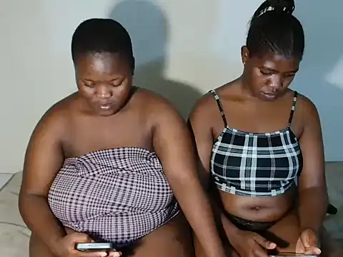 Darkcandyyx online show from 10.07.25